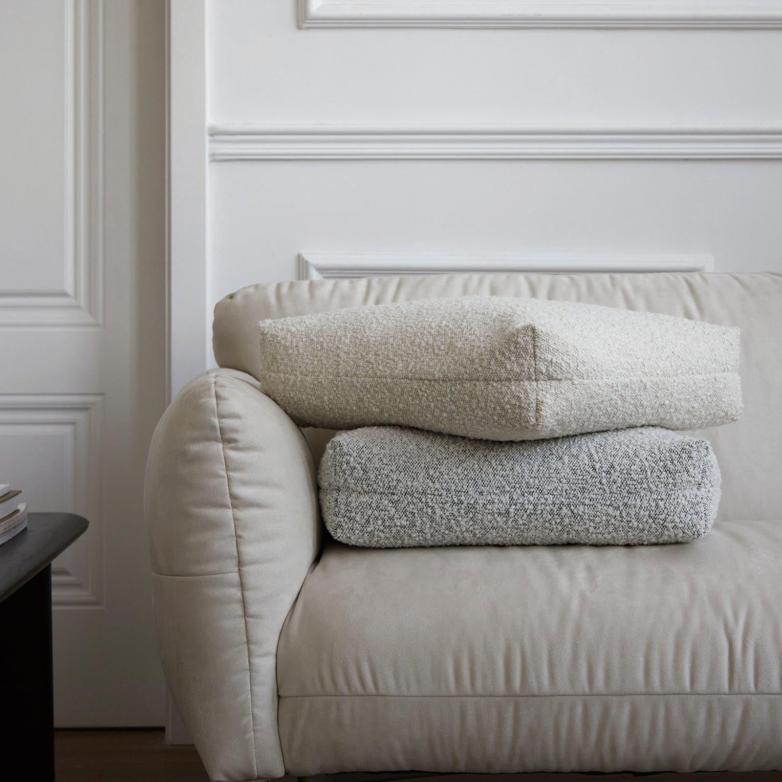 Fish Cake Cushion - grado