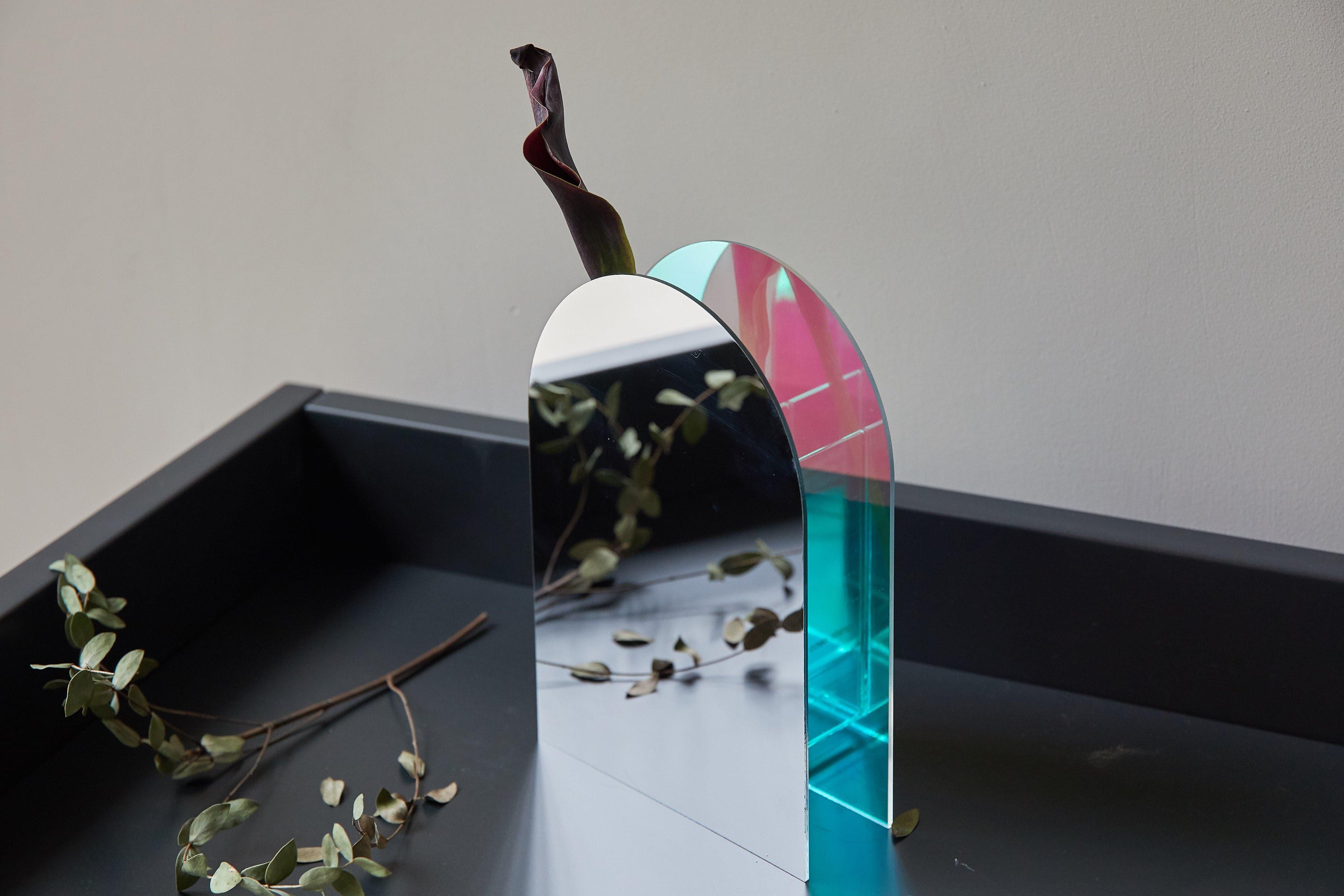 Acrylic Vase - grado