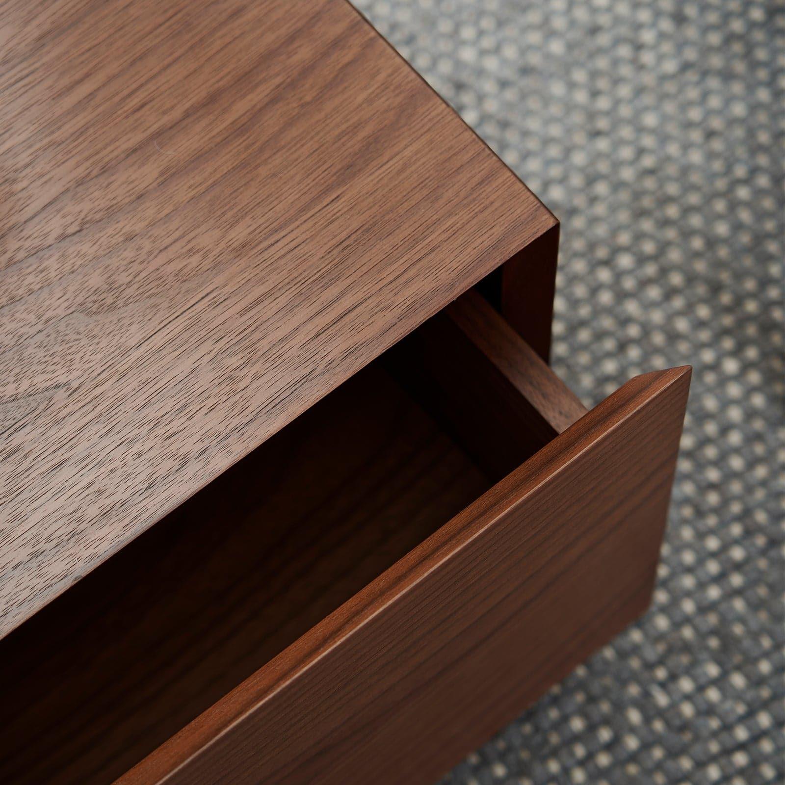 Sugar Cubes Coffee Table / Square - Walnut Veneer - 900*900mm - grado