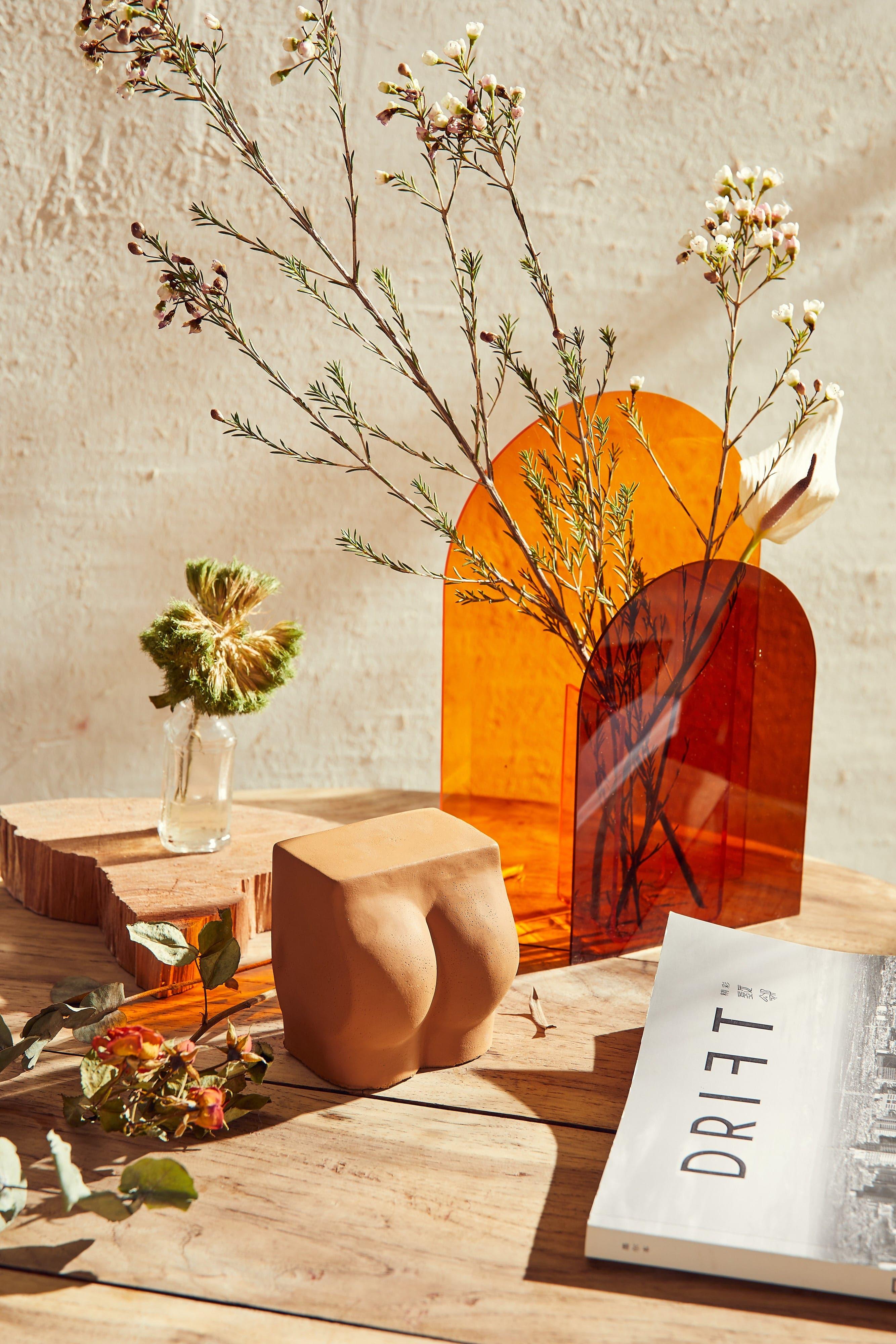 Acrylic Vase - gradodesign